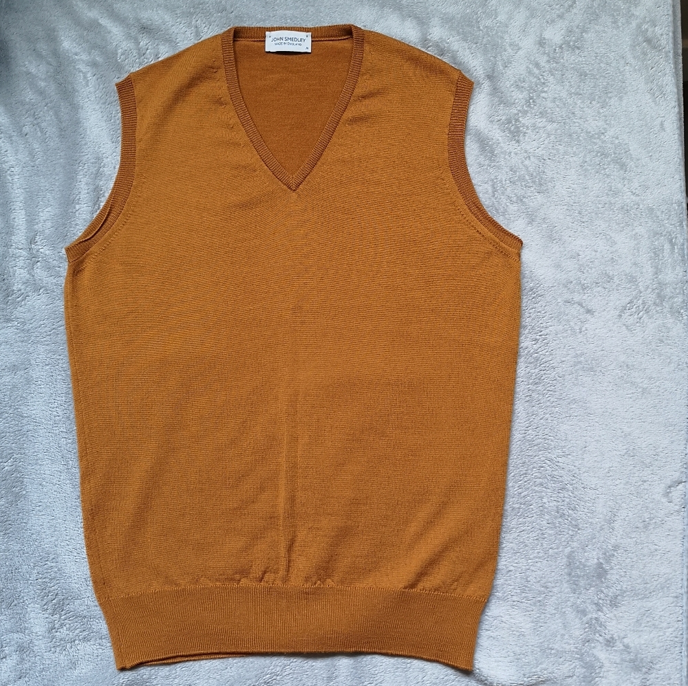 John Smedley V-Neck Sweater in Rich Mustard